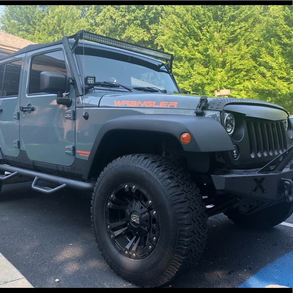 Meet your Posher, Mel - Picture 4 of 4